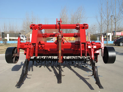 1SZL-180深松整地聯(lián)合作業(yè)機.jpg